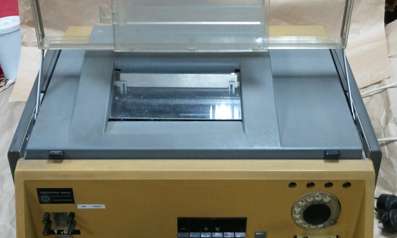 Рулонный стартстопный телеграфный аппарат Сименс Т-100.