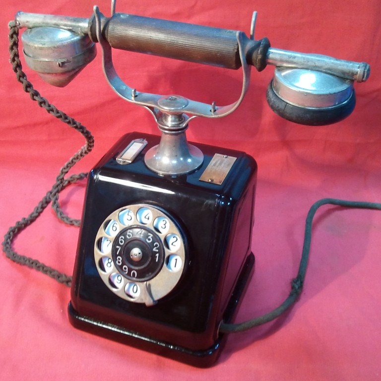 Настольный телефонный аппарат Красная Заря СССР, 1928 г.