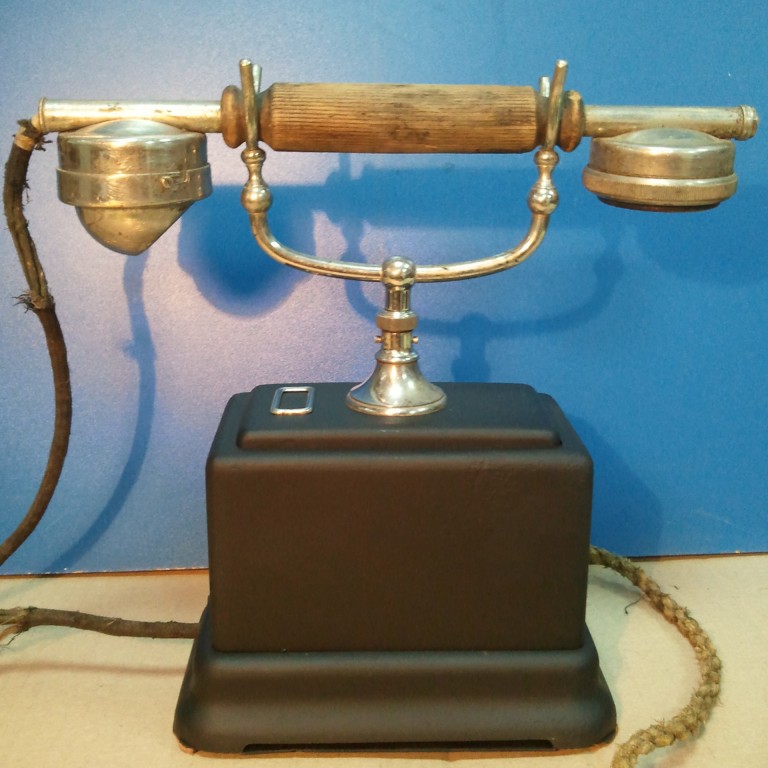Телефон фабрики «Красная Заря». 1920г