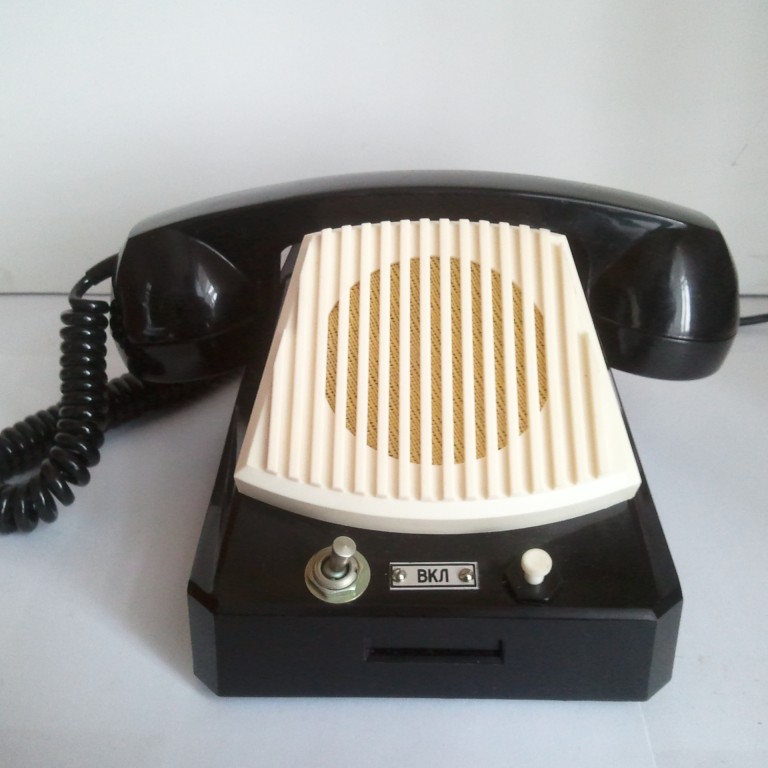 Телефонный аппарат с громкой связью. 1971г.